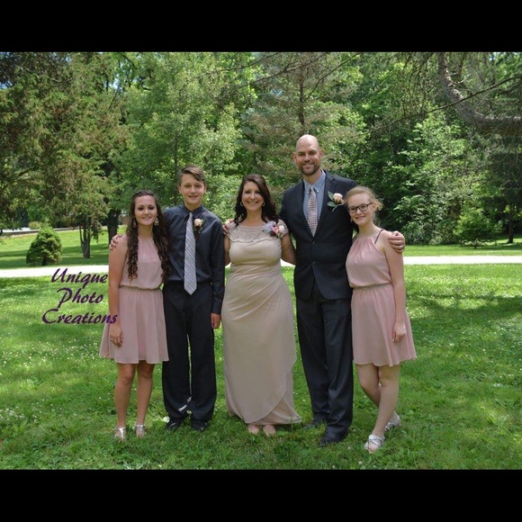 Meet your Posher, Monica - Picture 3 of 7